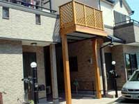 �E�b�h�f�b�L�d�l�̃J�[�|�[�g�u�E�b�h�K���[�W�v �{�H��ʐ^�E�r�c�s