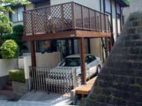 �E�b�h�f�b�L�d�l�̃J�[�|�[�g�u�E�b�h�K���[�W�v �{�H��ʐ^�E�_�ˎs�����