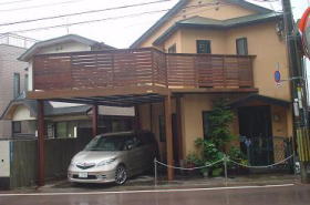 �E�b�h�f�b�L�d�l�̃J�[�|�[�g�u�E�b�h�K���[�W�v �{�H��ʐ^�E��ˎs